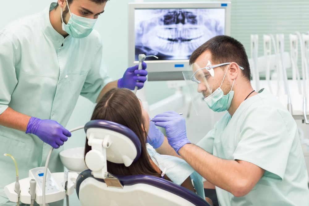 chirurgien dentiste def chirurgien dentiste def