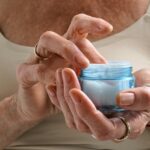Crème anti-âge naturelle : comment choisir un produit efficace et sain